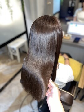 アールサロン アオヤマ(Rr SALON AOYAMA) 艶ベージュカラー