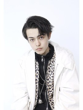 オーシャントーキョー ホワイト(OCEAN TOKYO WHITE) かき上げショート