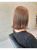 外ハネボブ×ベージュ。