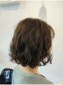 ボブ　デジタルパーマ　クセ毛を活かしたウェーブスタイル