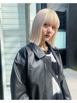 クプラ(Qpula) 【qpula 久芳未鈴】ホワイトブロンド/ボブ/ハイトーン