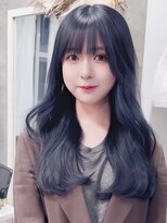 ジィルム(XELM)&nbsp;ネイビーブルーレイヤーカット【高崎/高崎駅/高崎駅西口】