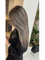 天神美容室&nbsp;ダブルカラー/レイヤーカット/オリーブグレージュ