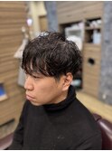 20代30代周りと差がつくオシャレ緩めスパイラルパーマ