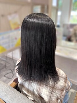 クルム(KURUMU) 外ハネミディアム