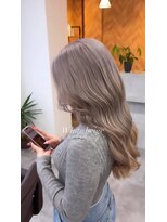 リズ(Li’s)&nbsp;ホワイトベージュ