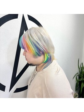 アルケム 学芸大学(AlChem) 【Hana指名】お顔周りから襟足に虹色でホワイトを囲んだら楽しい