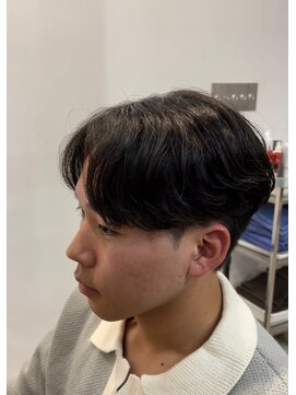 エッジ(EDGE) 大分メンズ毛流れニュアンスフェザーパーマ刈り上げショート