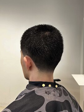 アコロン(acoron.) テーパーフェード/フェード／フェードカット/池袋メンズカット