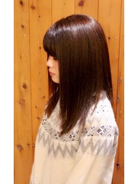 ヘアーメイク ダンス(hair make DANCE) トレンドカーキ　エアストレート
