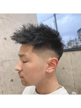 ライフ 本店(LIFE) ツイストフェードカット