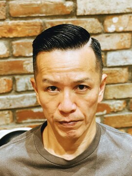 ヒロギンザバーバーショップ 丸の内店(HIRO GINZA BARBER SHOP) フェードカット×サイドパート