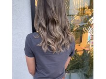 【お手入れ簡単まとまるカット&うるツヤ透明感カラー】で透けるような柔らかな質感に
