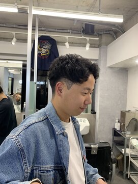 クロムトウキョウ ザ バーバー ネオン 新宿店(CHROM TOKYO the Barber ne/on) ジェットモヒカン