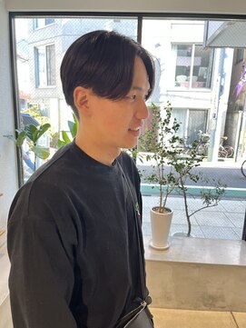 アイズ 海老名(AIZU) センターパート ニュアンスパーマ 毛流れ カルマ