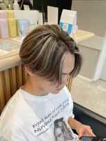 ルクス(Luxs)&nbsp;【センターパート×ハイライト】