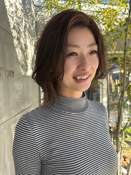 美容室 ビ フェスカ(B FESCA) 外ハネボブ/切りっぱなしボブ/ミルクティーベージュ/30代