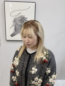 ヘアー アイス 御器所本店(HAIR ICI) ハイトーンルーツカラー似合わせ顔周りカット