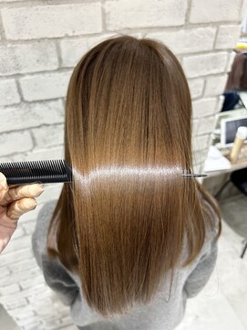 フェリア 渋谷(Feria) 【Feria渋谷】Gishi限定　髪質改善トリートメントカットカラー