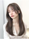 ストレート　縮毛矯正　アッシュベージュ　顔周りレイヤー