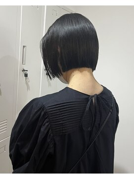 アル 心斎橋(alu) ショートボブ/黒髪カタログ/小顔に見せるヘア