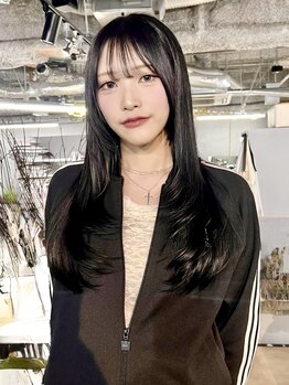 ワンインチ(1 inch)の写真/Straight hair. ”どこから見ても艶のある、しなやかな美髪へ。”艶やかに、美しく…＊
