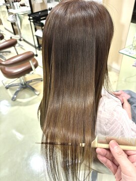 髪質改善カラー　透明感カラーベージュ