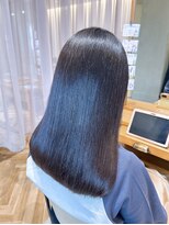 リベラル(liberal)&nbsp;ワンレングス 艶髪ロング ヌーディーブラウン【20代/30代/40代】