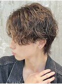 天神波巻きスパイラルパーママッシュウルフシャドウパーマメンズ