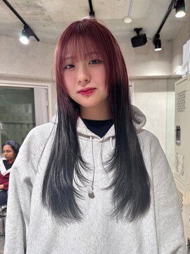 パーク(PAAQ) ダブルカラー＆ブリーチレイヤーカットワインレッドルーツカラー