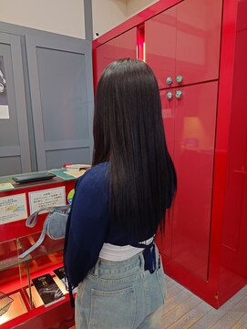 ラルーチェ ラスパ御嵩店(La Luce) 透明感ブラック艶髪ストレートロング