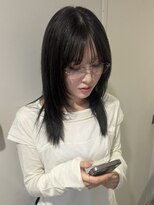 エイチ(H)&nbsp;ミルクティーベージュショートボブシースルーマッシュパーマ50代