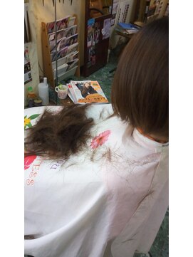 アンニュイソノラビーエイチエフ(an=nui SONO+RA B.H.F) ノンジアミンカラーのボブ