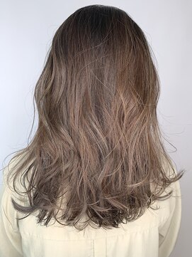 ヘアデザイン ファブロ(hair design FABRO.) ◎グレージュハイライト×ベージュ◎