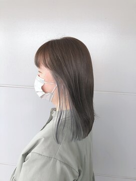 ヘアアンドメイク ムーア(Muuua) オリーブグレージュ＋シルバー