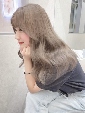 ロンド レア 天神大名店(Lond Le’a) ミルクティーベージュダブルカラーケアブリーチインナーカラー