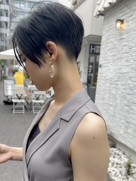 シャロン(SHARON) 【SHARON 原宿】20代30代40代 前下がり ハンサムショート