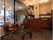 グラスヘアー 本店(Grass hair)の雰囲気（コーヒーサービスあり。jazzが流れる癒し空間で特別なひと時を。）