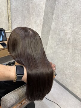 コンフィー(comfy) 『SHOKI』ミニウルフホワイトベージュチェリーブラウン