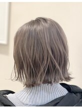 ニルス(nils) シルバーピンクベージュ/ハイライト12枚/濡れ髪ボブ