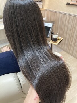 トゥーリ 二日市店(tuuli) 二日市　美容室　髪質改善　縮毛矯正　白髪　イルミナカラー