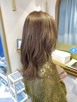 ロンドアベニール 北千住(Lond avenir) ブリーチonミルクティーベージュ　西田大樹