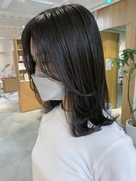 シーツー 三吉店(C2) 暗めブルーシルバー