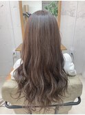 ベージュ