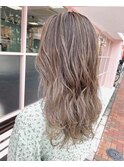 【ハイライトカラー】こなれ感　大人かわいい　イージーラフヘア