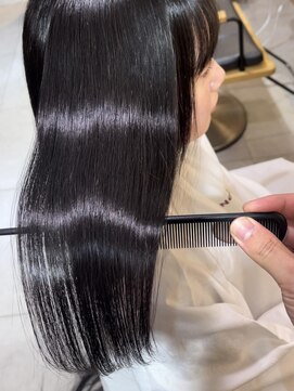 ネオリーブ チロル 横浜西口店(Neolive CiroL.) 縮毛矯正酸性ストレート【黒髪小顔ボブルフワンレンネビージュ】