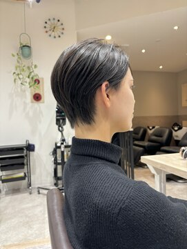 トマト(TOMTO) 【RYOHEI】黒髪ショート_耳掛けショート_横浜ショートヘア