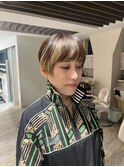 刈り上げショート/インナーカラー/グレージュ/横浜