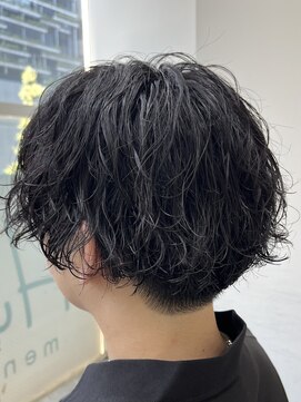 フイ 恵比寿(Hui) ミディアムスパイラルパーマ