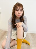 イエローベージュ